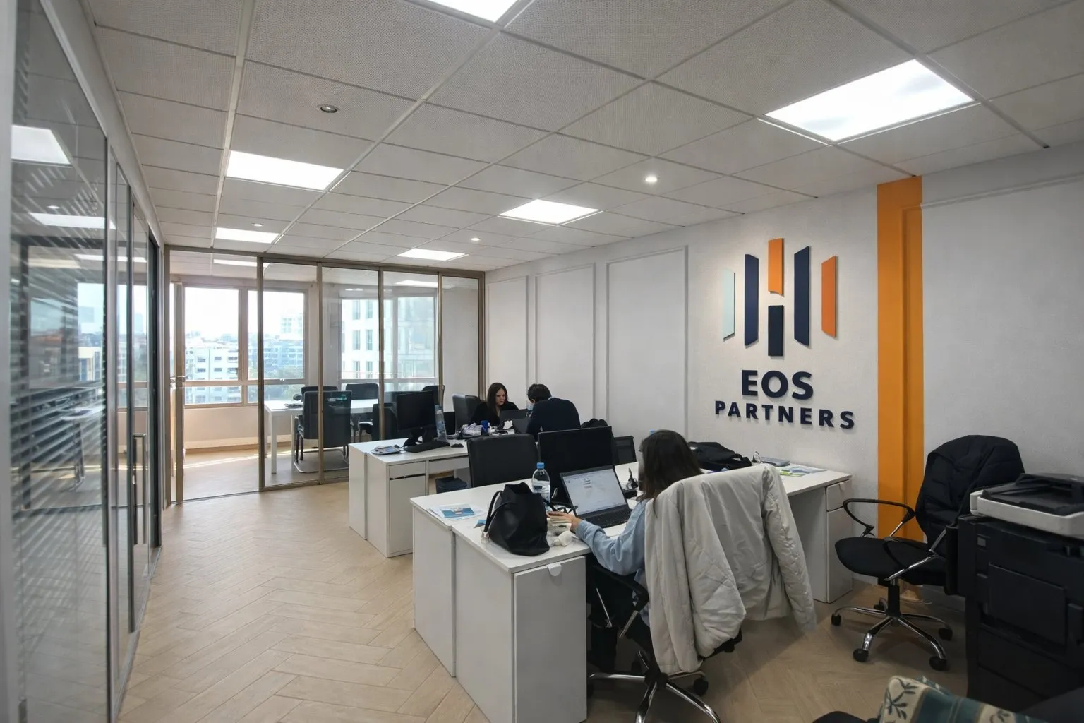 Les bureaux d’EOS Partners, espace de travail ouvert